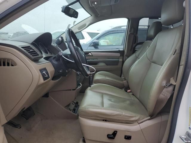 2012 Volkswagen Routan SE