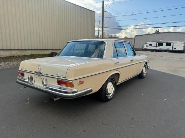 1972 Mercedes-Benz 280 SE