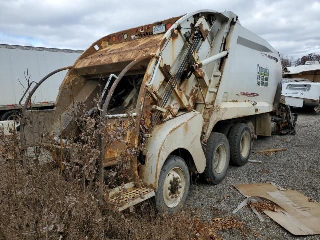 2013 Freightliner M2 106 Medium Duty