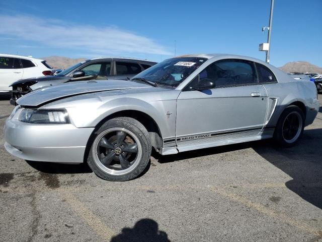 2000 Ford Mustang