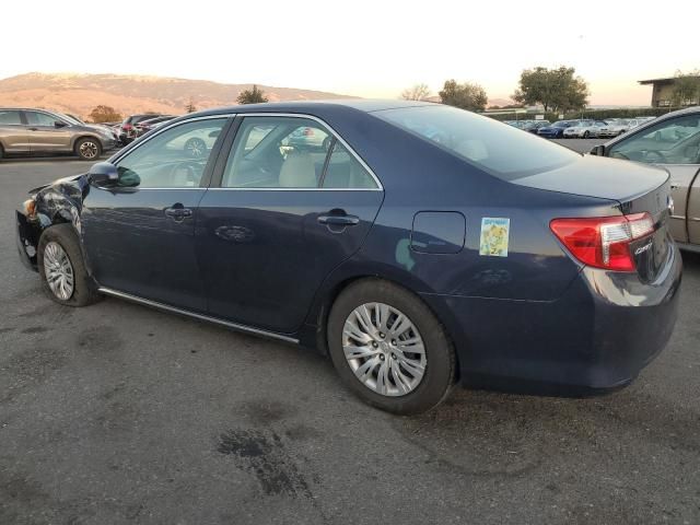 2014 Toyota Camry Hybrid