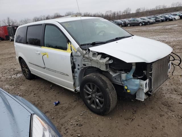 2015 Chrysler Town & Country S