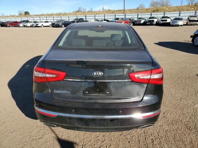 2016 KIA Cadenza Luxury