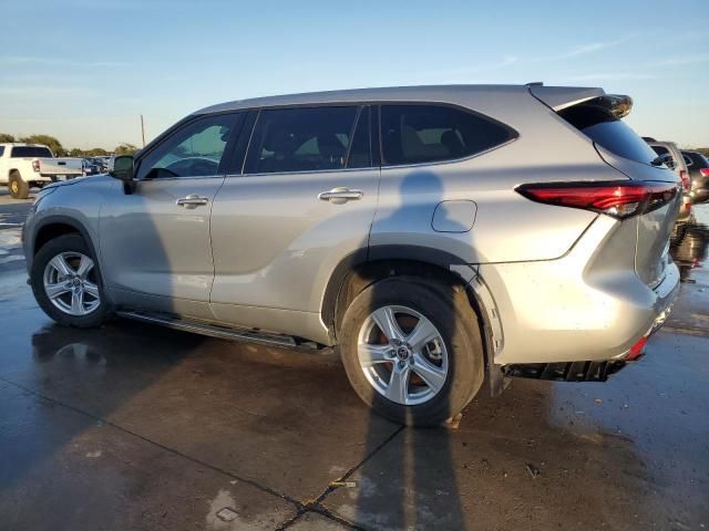 2022 Toyota Highlander L