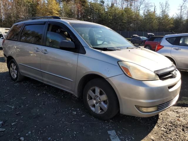 2004 Toyota Sienna XLE