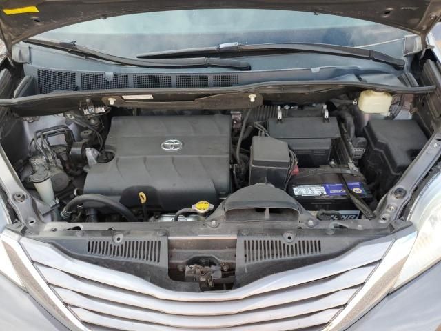 2015 Toyota Sienna XLE