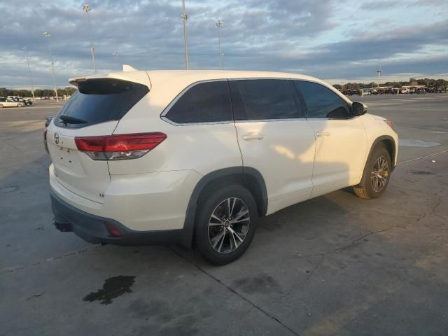 2018 Toyota Highlander LE