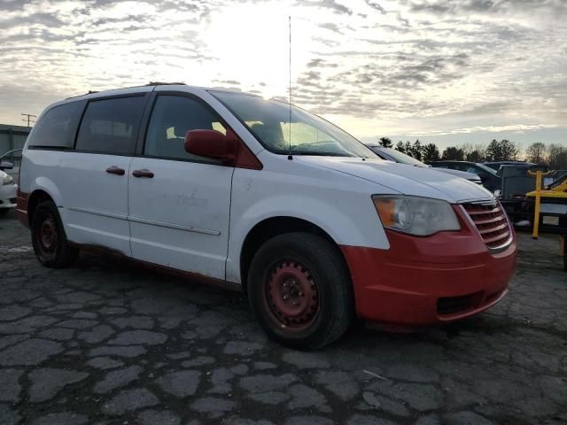 2008 Chrysler Town & Country LX