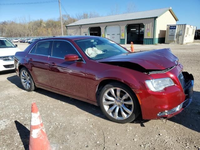 2017 Chrysler 300 Limited