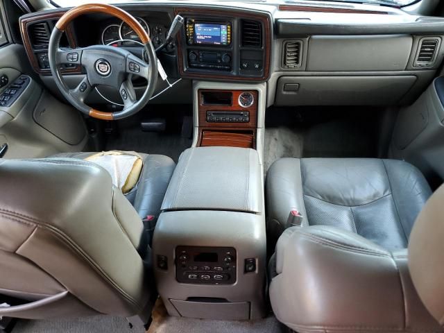 2004 Cadillac Escalade Luxury