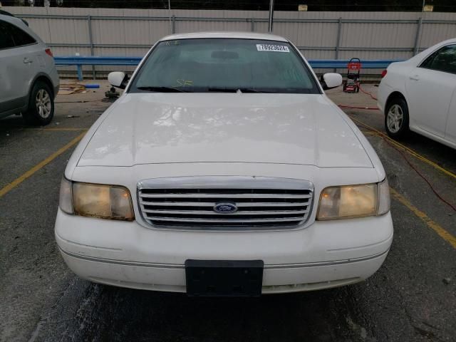 1999 Ford Crown Victoria