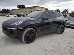 Porsche Cayenne Vehiculos salvage en venta: 2015 Porsche Cayenne S