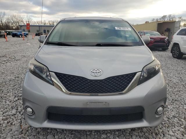 2014 Toyota Sienna Sport