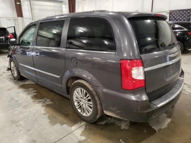 2016 Chrysler Town & Country Touring L