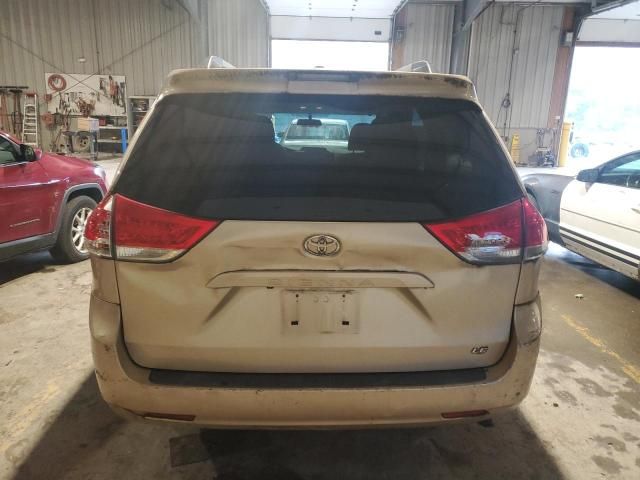 2012 Toyota Sienna LE