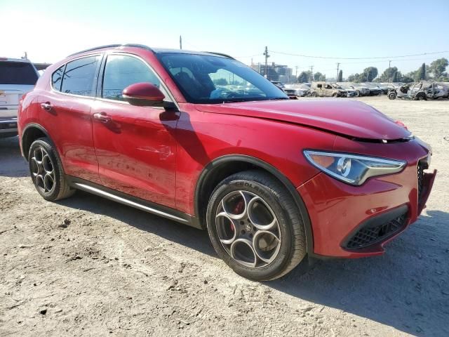 2022 Alfa Romeo Stelvio