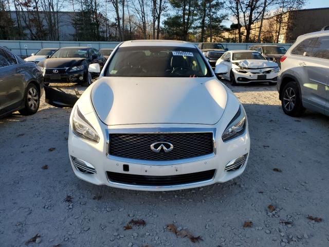 2017 Infiniti Q70 3.7