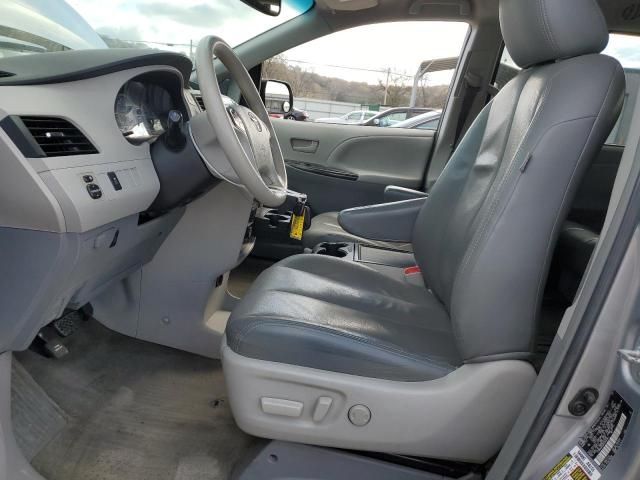 2013 Toyota Sienna LE