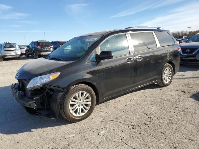 2012 Toyota Sienna XLE