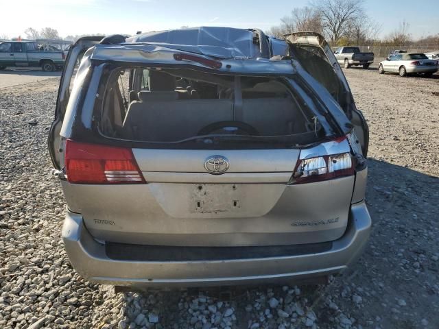 2005 Toyota Sienna XLE