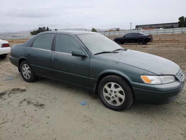 1999 Toyota Camry LE