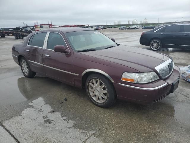 2010 Lincoln Town Car Signature Limited