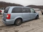 2013 Chrysler Town & Country Touring L