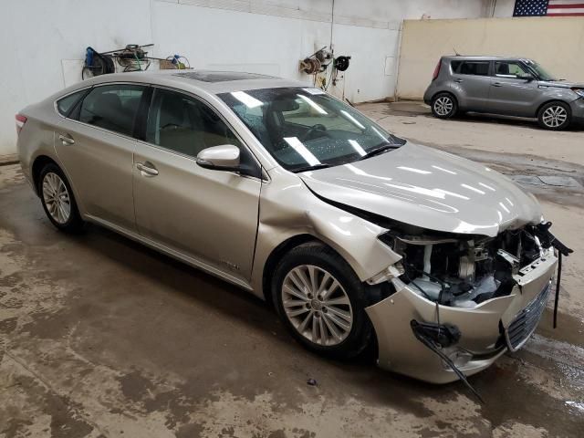 2013 Toyota Avalon Hybrid