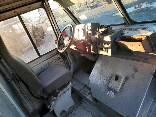 2009 Freightliner Chassis M Line WALK-IN Van