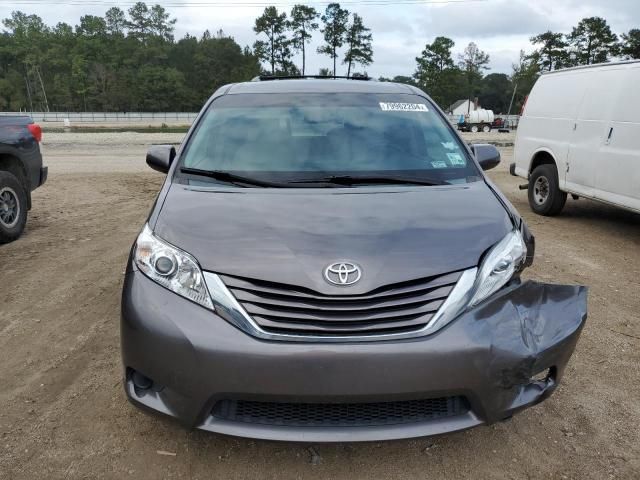 2015 Toyota Sienna LE