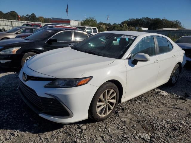 2022 Toyota Camry LE