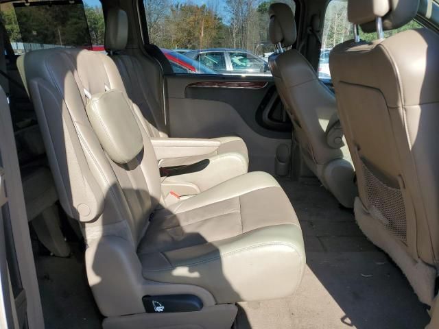 2014 Chrysler Town & Country Limited