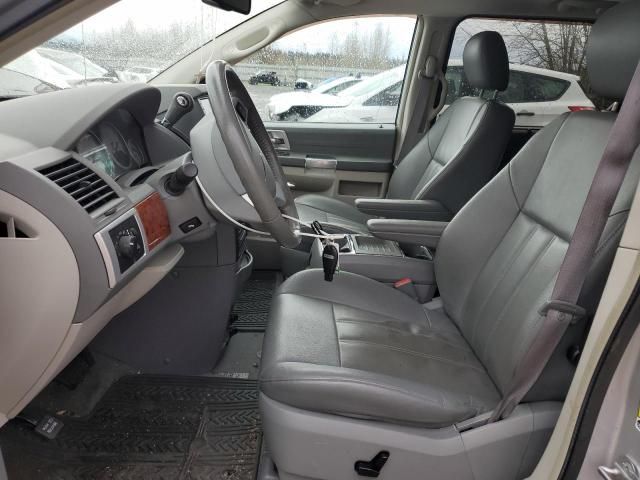 2008 Chrysler Town & Country Touring