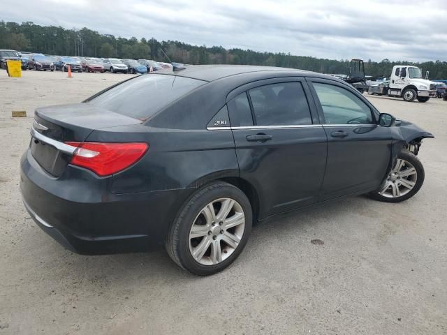 2013 Chrysler 200 Touring