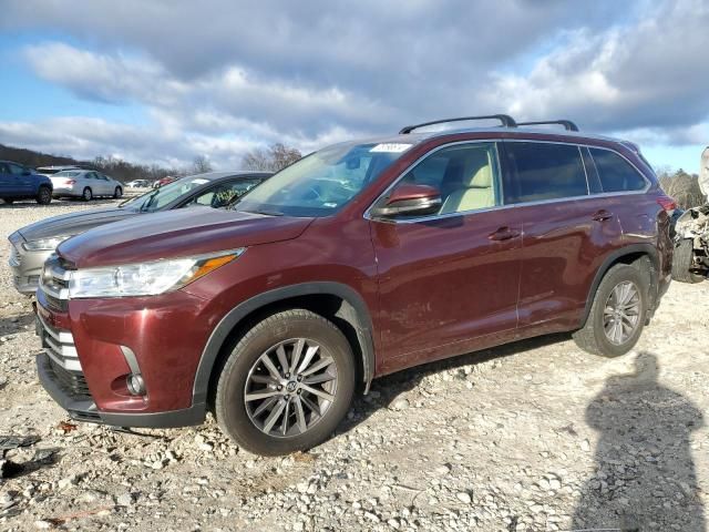 2017 Toyota Highlander SE