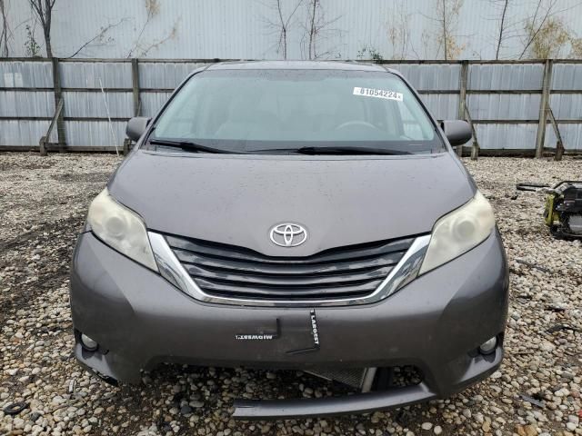 2011 Toyota Sienna XLE