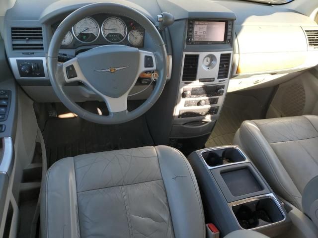 2010 Chrysler Town & Country Limited