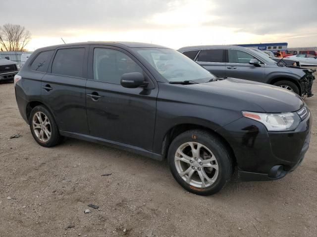 2014 Mitsubishi Outlander SE