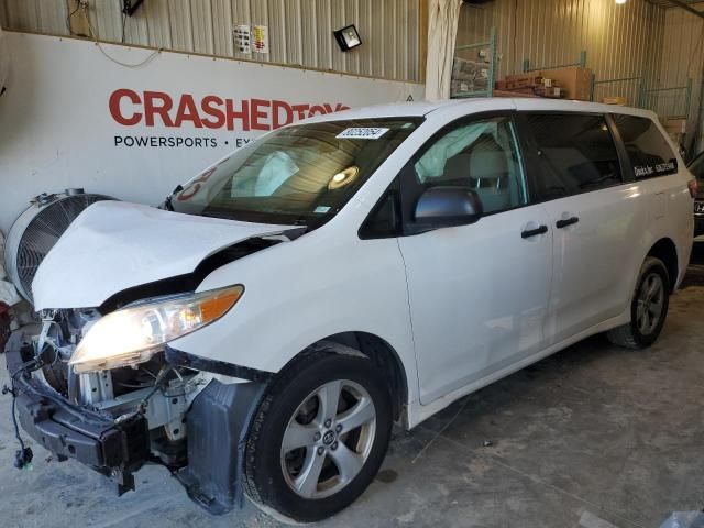 2020 Toyota Sienna L