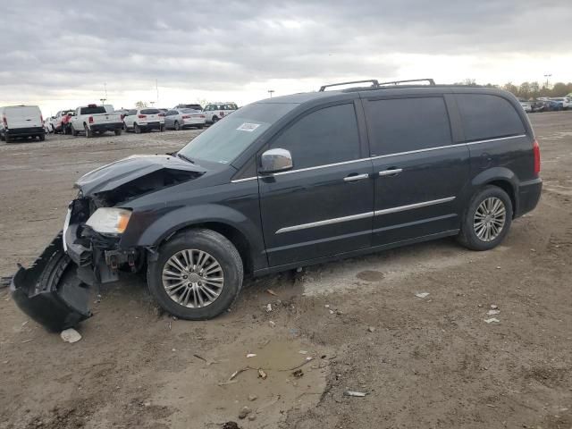 2013 Chrysler Town & Country Touring L