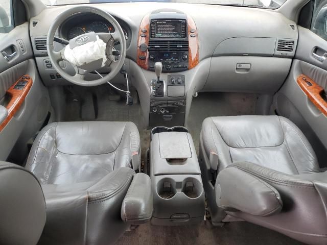 2006 Toyota Sienna XLE