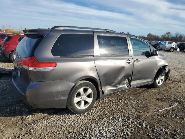 2012 Toyota Sienna LE