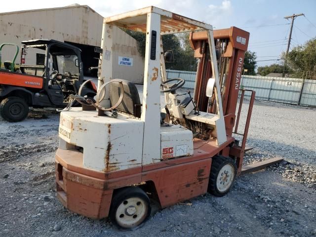 2002 Nissan Forklift