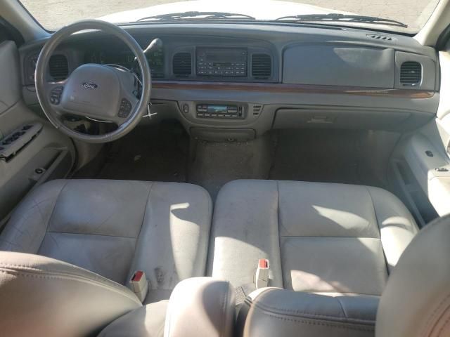 2003 Ford Crown Victoria LX