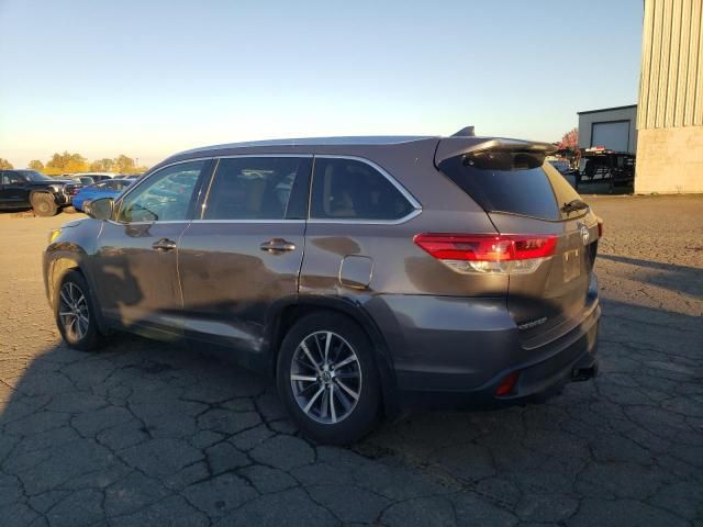 2019 Toyota Highlander SE