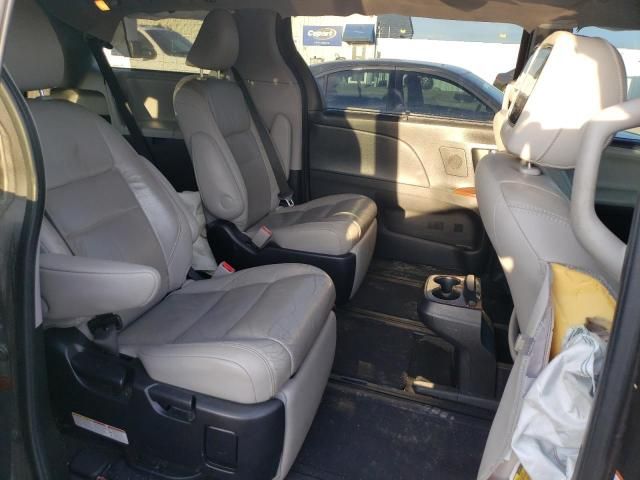 2015 Toyota Sienna XLE