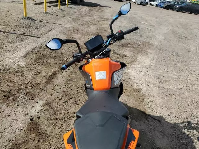 2023 KTM 390 Duke