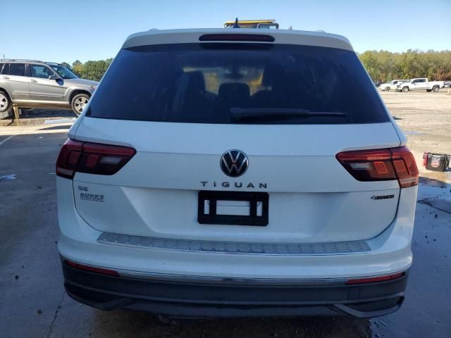 2023 Volkswagen Tiguan SE