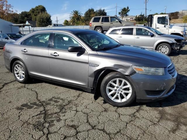 2013 Ford Taurus SE