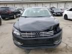 2013 Volkswagen Passat SEL